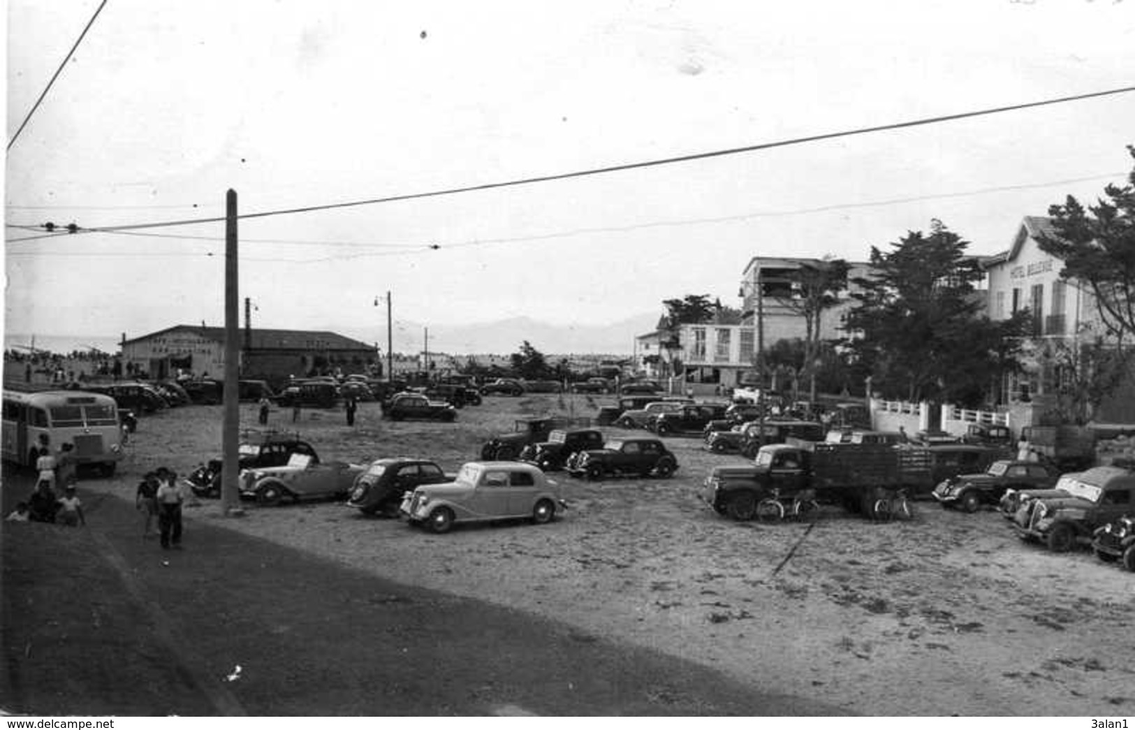 CANET PLAGE  = CARTE PHOTO Bord  De Mer Datée 1947  -   935 - Canet Plage