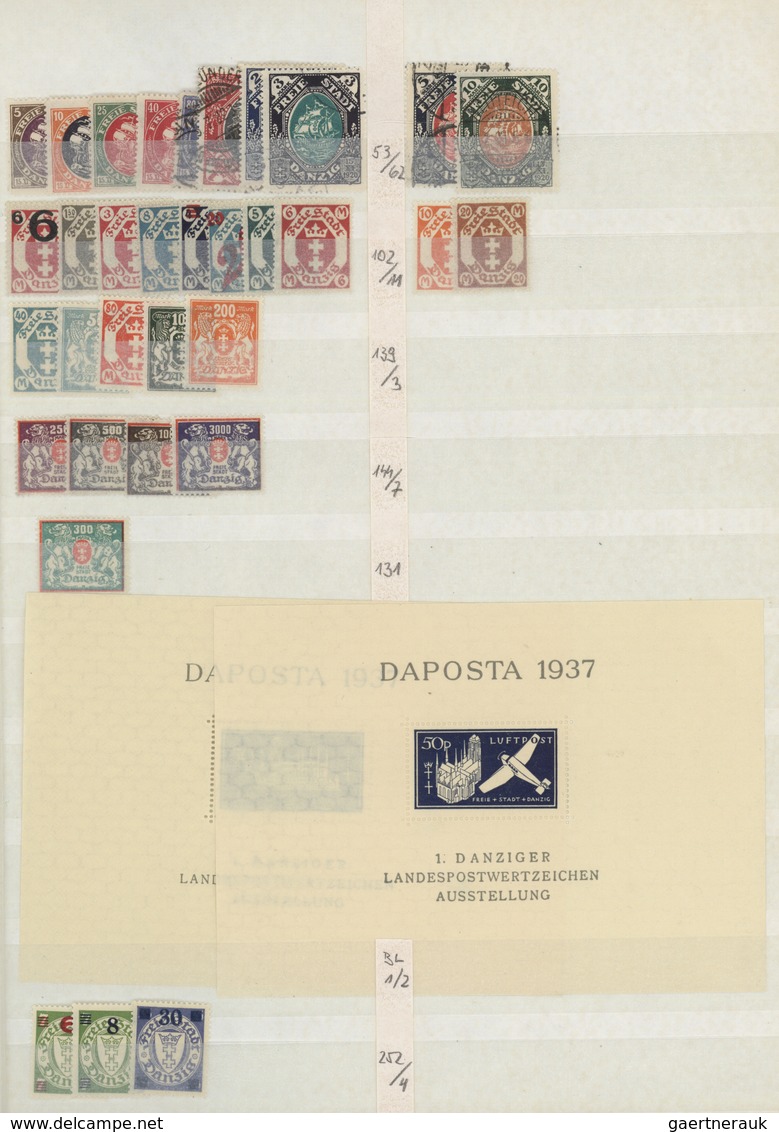 Danzig: 1920/1939, Sauber Sortierter Sammlungsposten Auf Steckseiten, Dabei U.a. MiNr. 220/30, 231/3 - Sonstige & Ohne Zuordnung