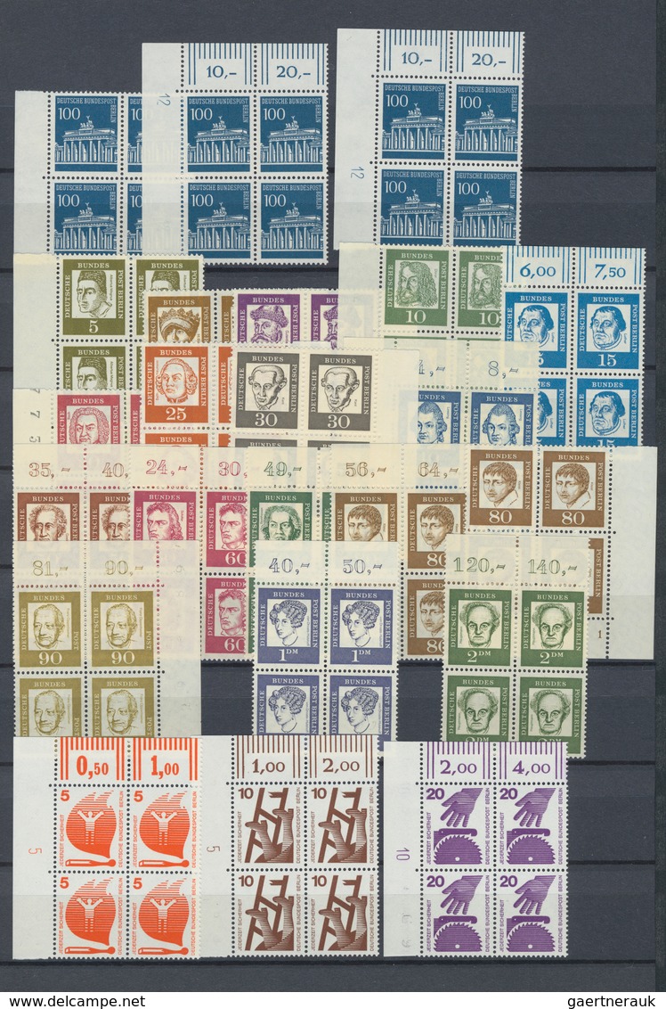 Berlin: 1949/1990, Dauerserien Spezial, Postfrische Und Gestempelte Sammlungspartie Von über 800 Mar - Lettres & Documents
