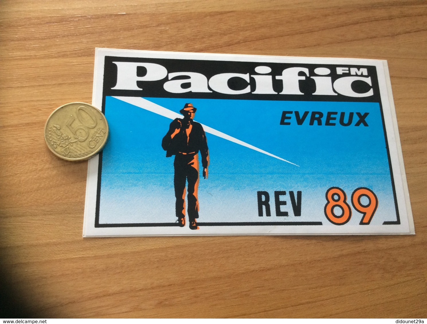 AUTOCOLLANT, Sticker «Pacific FM - REV 89 - EVREUX (27)» (radio) - Autocollants