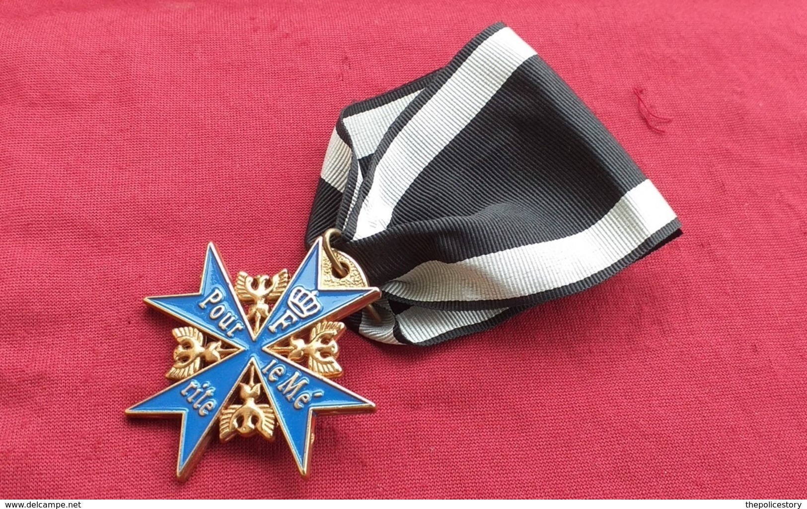 Croix Pour Le Merite Prussia 1740 Blauer Max Ottima Replica Con Nastrino - Antes De 1871