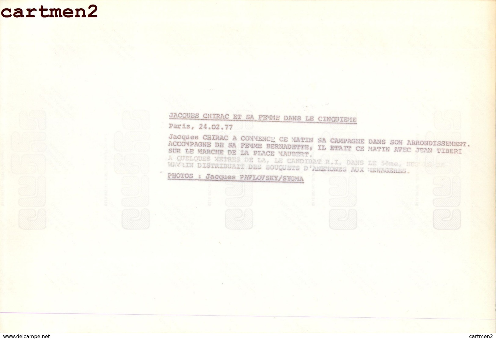 GRANDE PHOTOGRAPHIE BERNADETTE CHIRAC MARCHE MAUBERT DE PARIS PRESIDENT FRANCAIS PREMIER MINISTRE - Personalidades Famosas