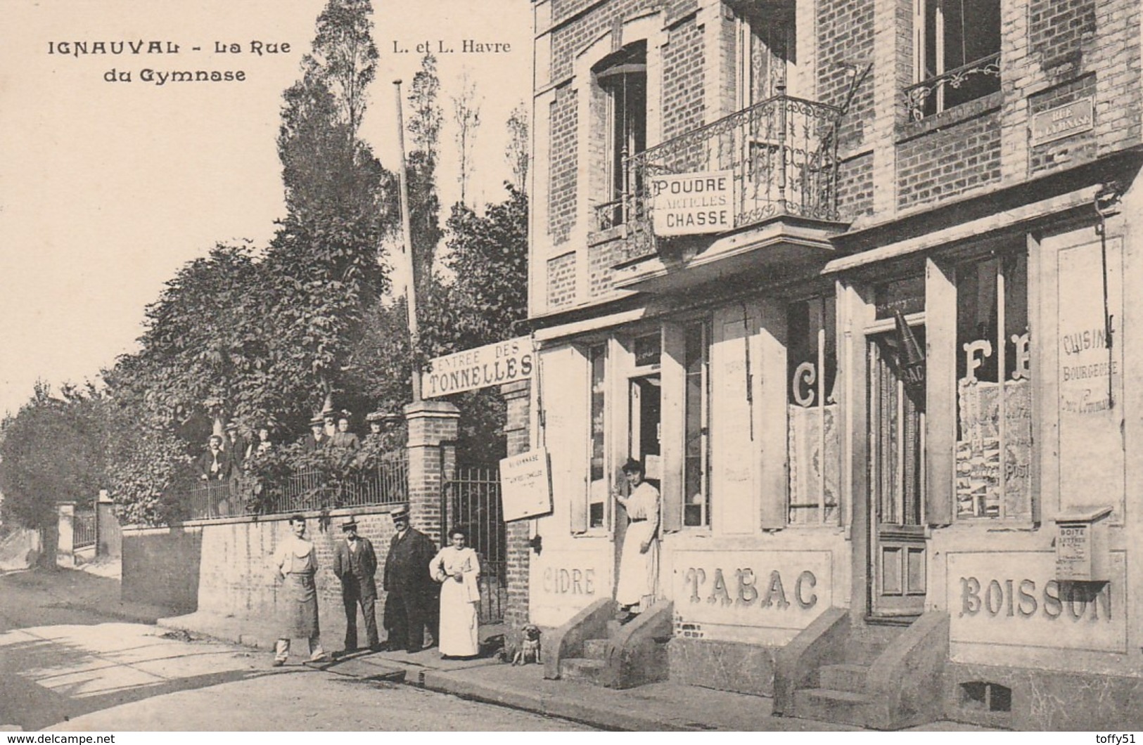 CPA:CAFÉ TONNELLES CIDRE TABAC BOISSON RUE DU GYMNASE IGNAUVAL (76) ANIMÉE - Other & Unclassified