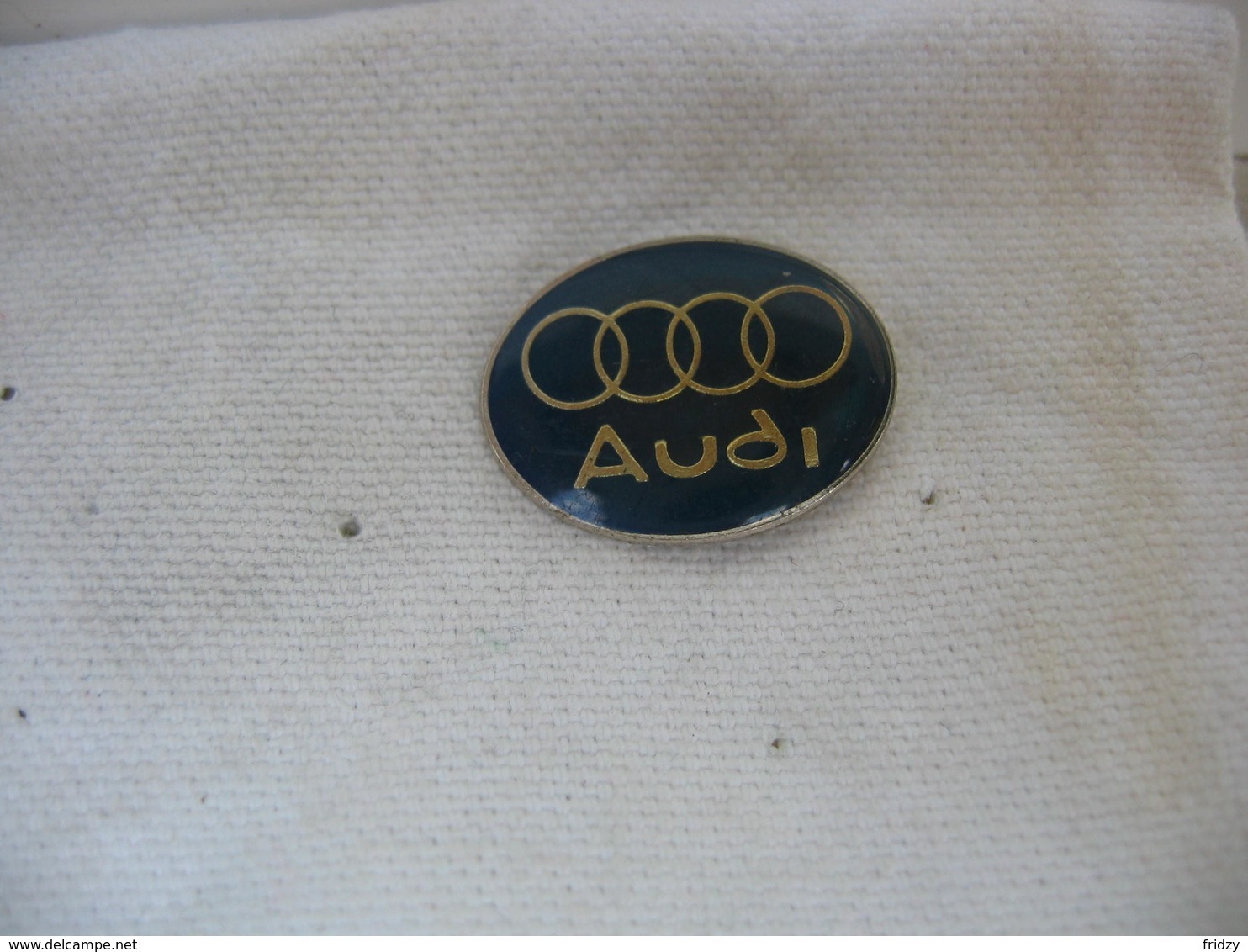 Pin's Embleme Des Automobiles AUDI - Audi