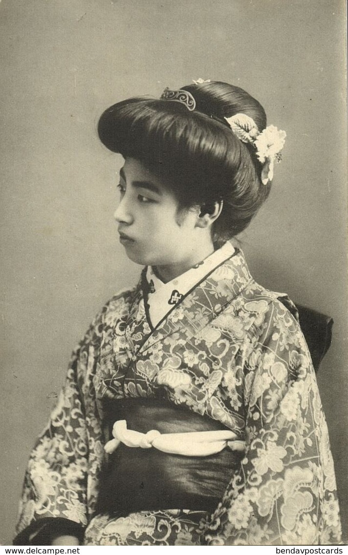 Japan, Beautiful Geisha Lady In Kimono (1910s) Naniwaya Co, Kanda Postcard - Other & Unclassified