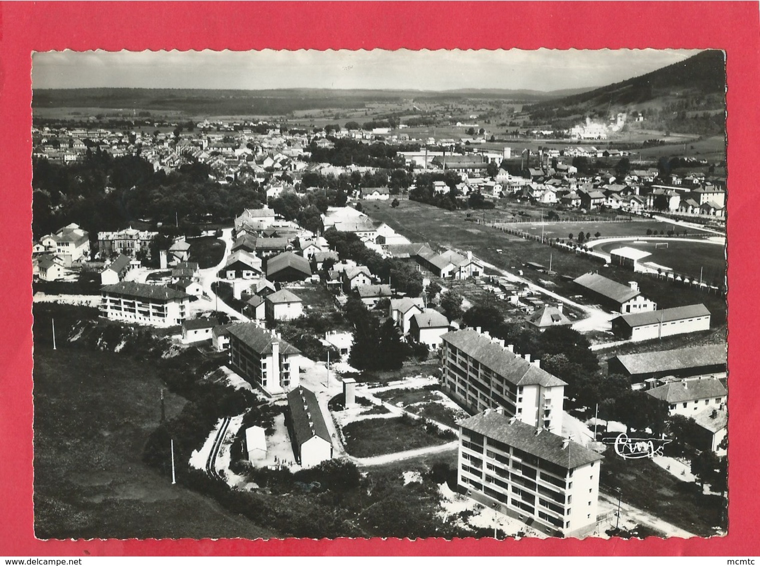 CPSM Grand Format -   Champagnole -(Jura) - Vue Aérienne -  Les H.L.M. - Champagnole