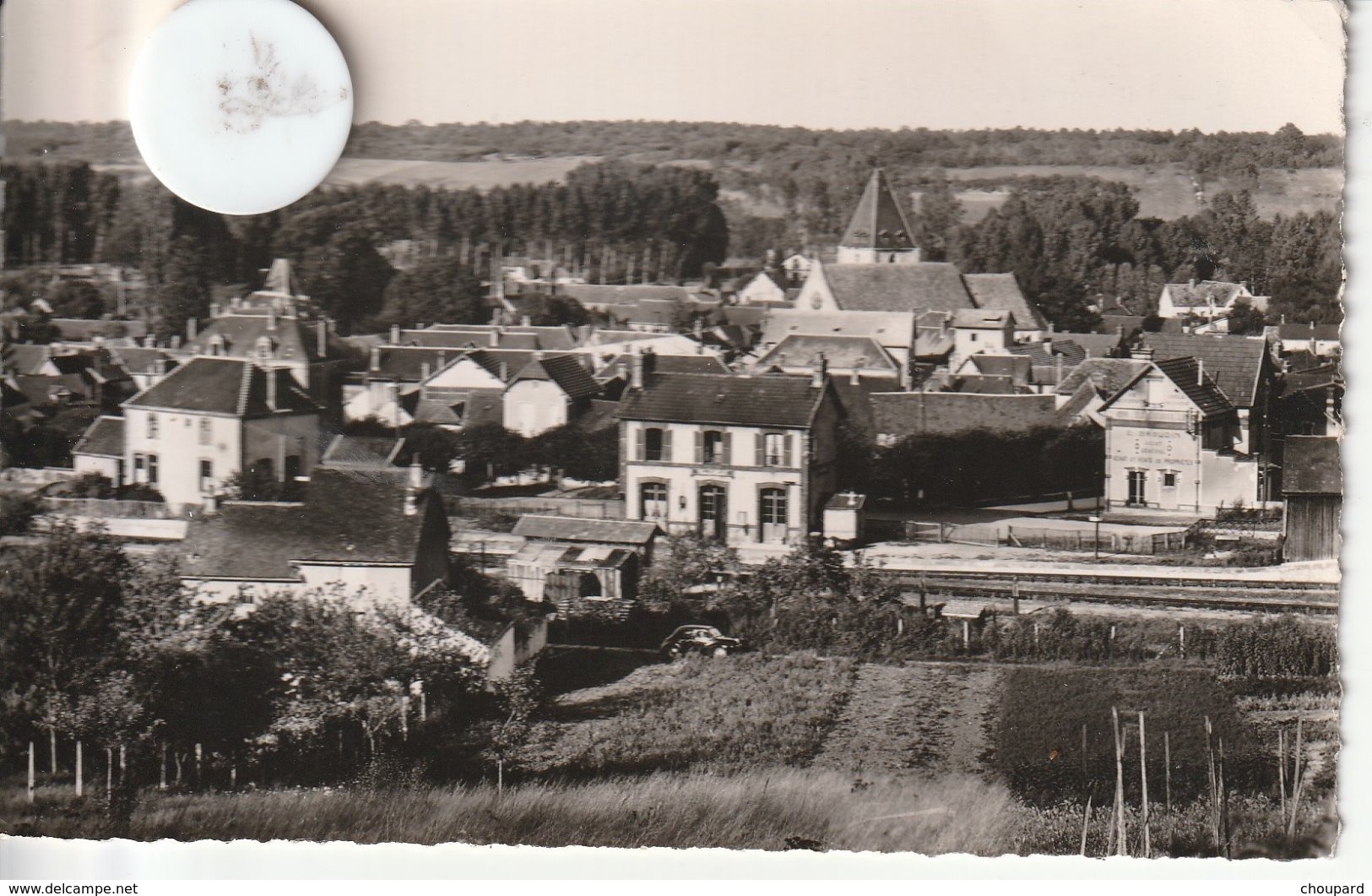 28 - Très Belle Carte Postale Semi Moderne Dentelée De  VILLEMEUX SUR EURE     Vue Aérienne De La Gare ( A Voyagé ) - Villemeux-sur-Eure