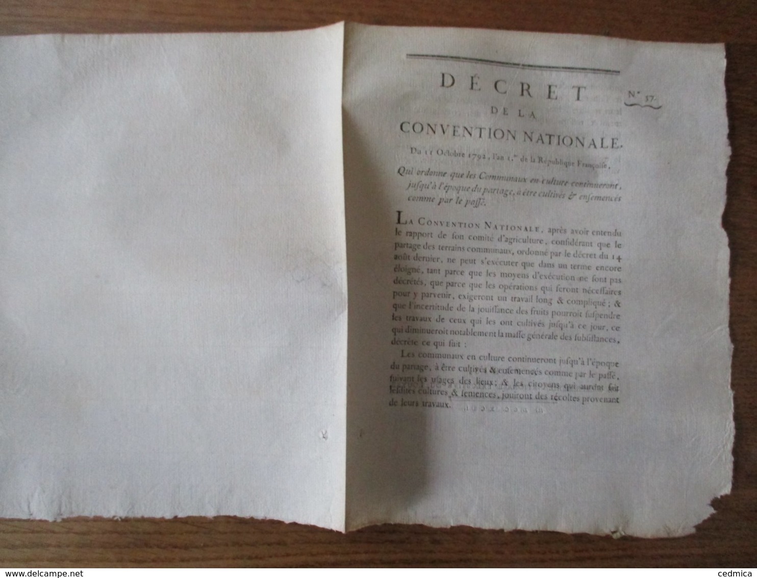 DECRET DE LA CONVENTION NATIONALE DU 11 OCTOBRE 1792 QUI ORDONNE QUE LES COMMUNAUX EN CULTURE CONTINUERONT JUSQU' A L'EP - Décrets & Lois