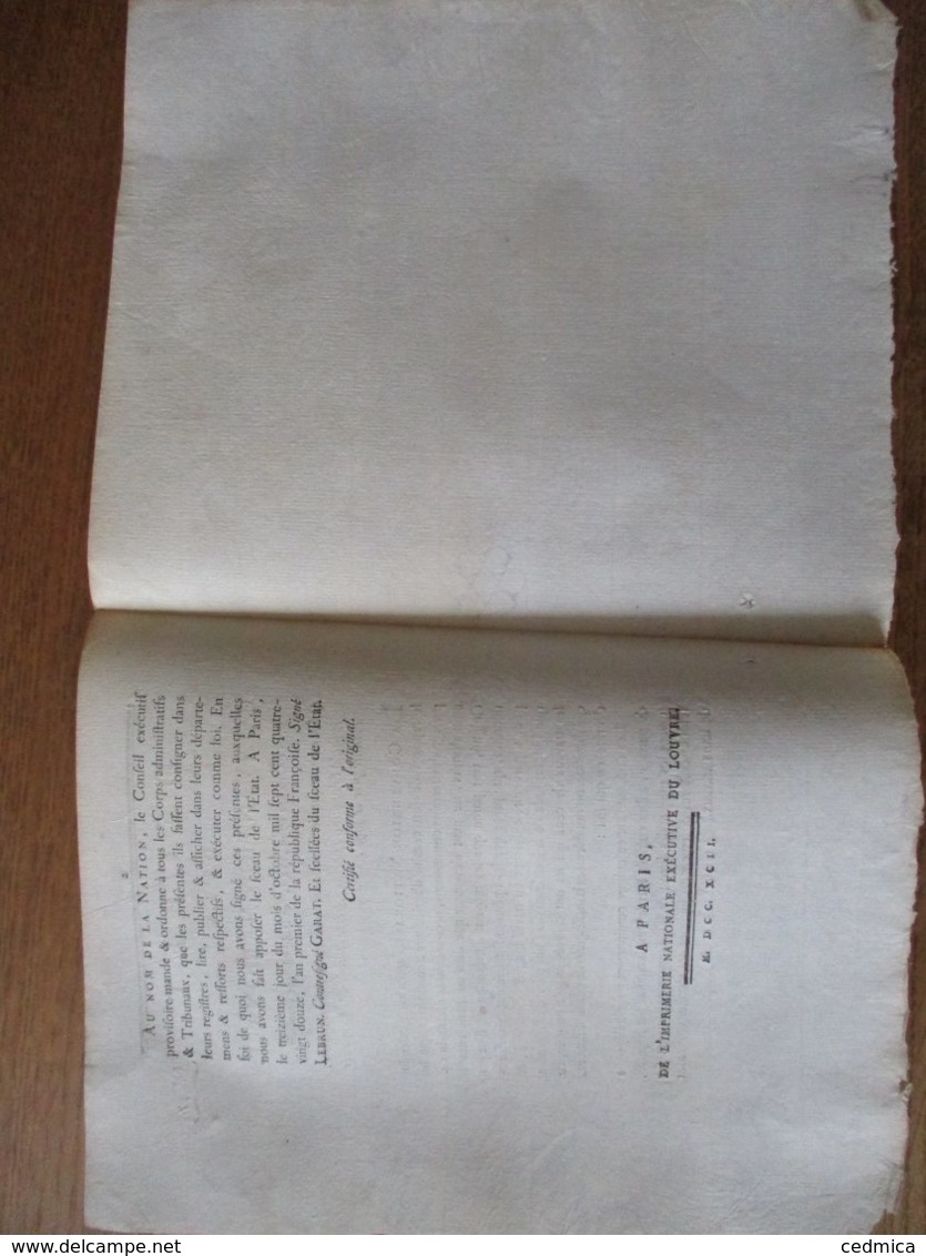 DECRET DE LA CONVENTION NATIONALE DU 11 OCTOBRE 1792 QUI ORDONNE QUE LES COMMUNAUX EN CULTURE CONTINUERONT JUSQU' A L'EP - Décrets & Lois