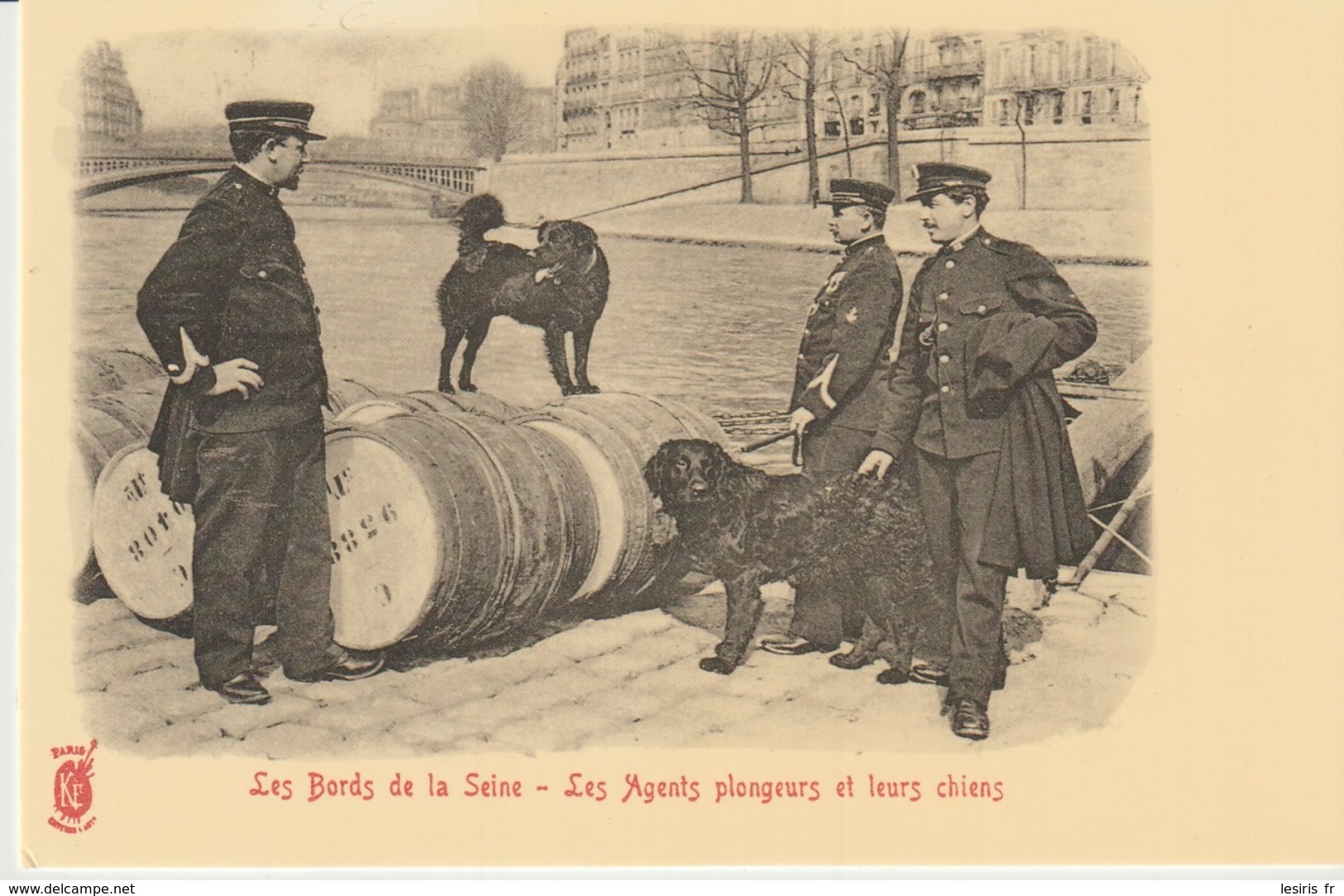 CP - LES BORDS DE SEINE - LES AGENTS PLONGEURS ET LEURS CHIENS - REPRODUCTIONS - A 232 - CECODI - C’ÉTAIT LA FRANCE - Police - Gendarmerie