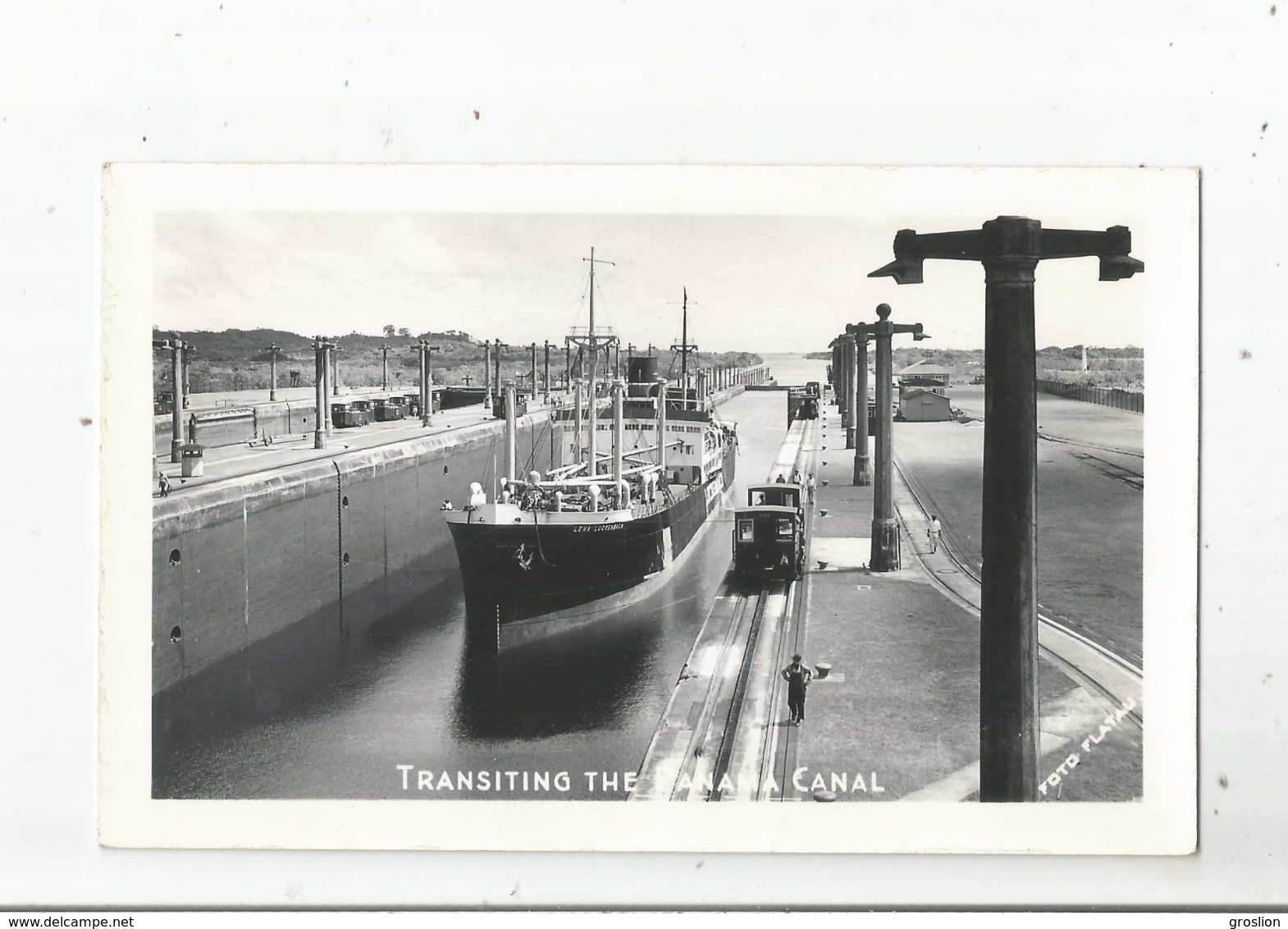 TRANSITING THE PANAMA CANAL - Panama