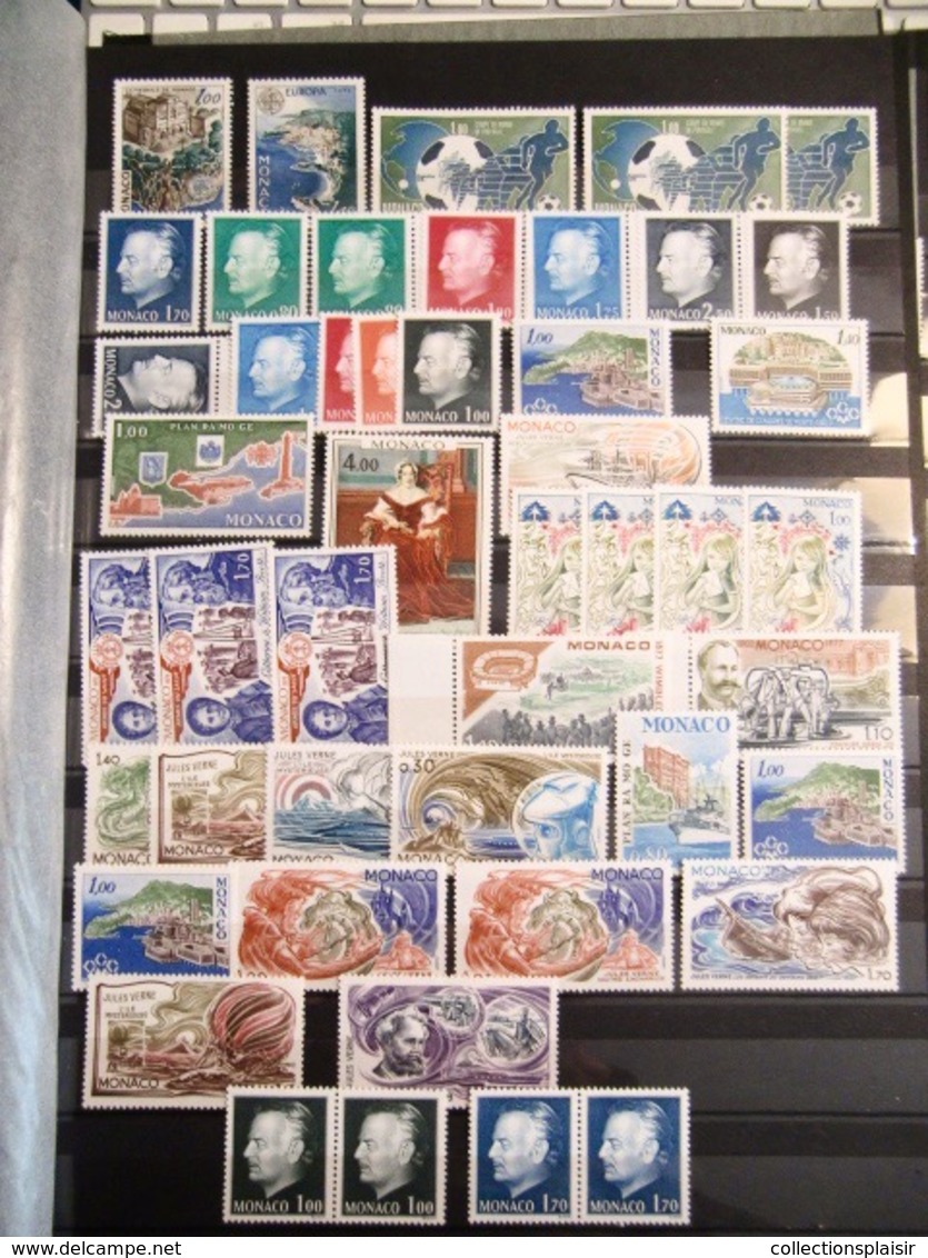 MONACO LIQUIDATION TRES IMPORTANTE COLLECTION DE TIMBRES NEUFS** EN MAJORITE NOMBREUX MULTIPLES BLOCS COINS DATES