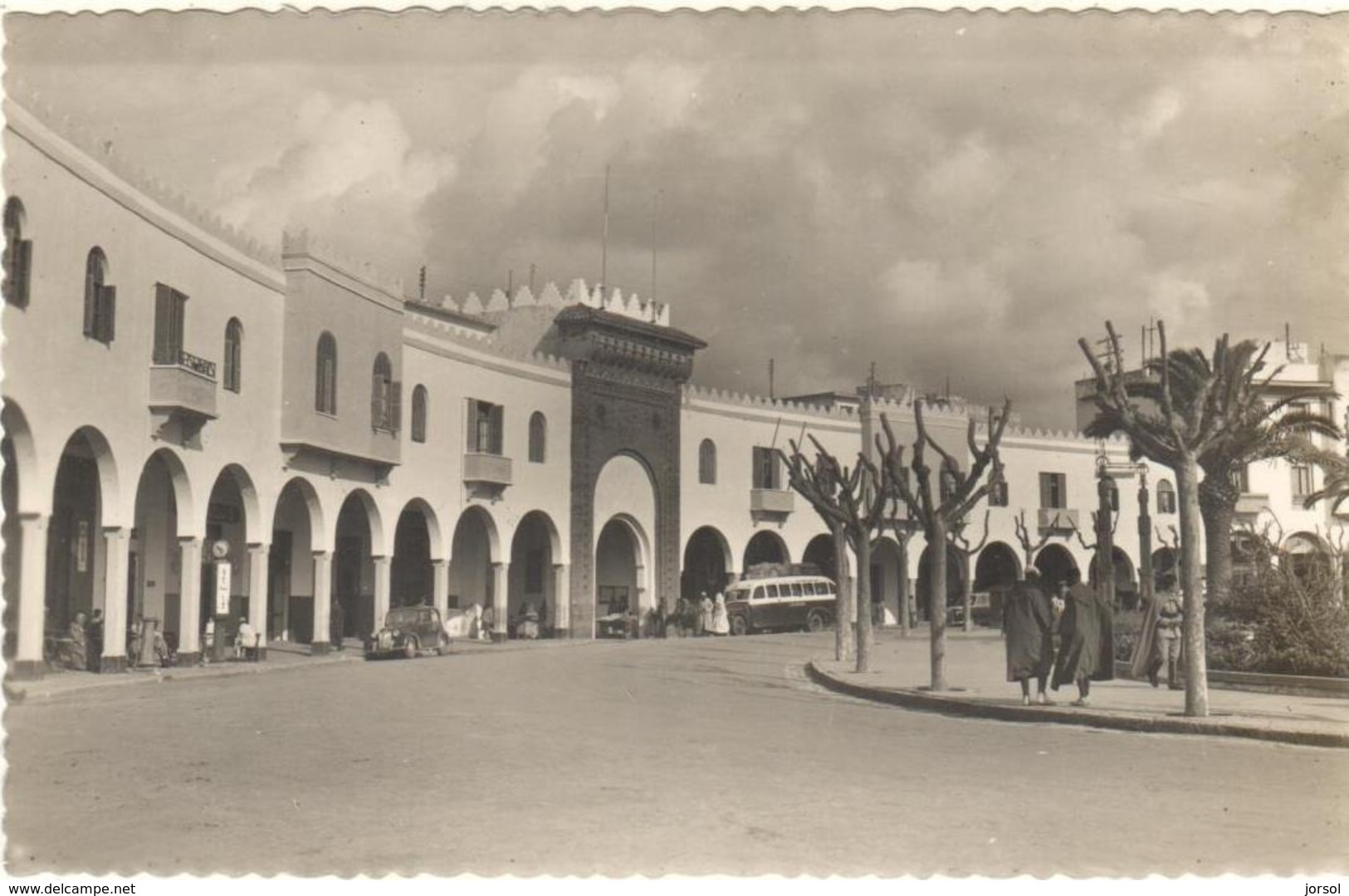 POSTAL  LARACHE  -MARRUECOS  - LA ARQUERIA EN LA PLAZA DE ESPAÑA - Otros & Sin Clasificación