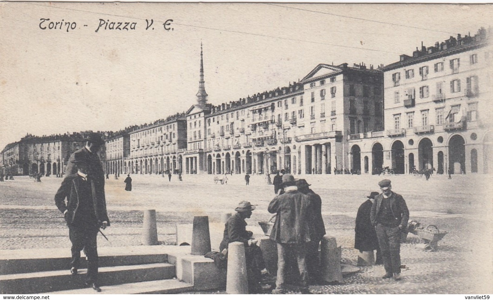 TORINO-PIAZZA-VITTORIO EMANUELE )-GROSSA ANIMAZIONE -CARTOLINA  VIAGGIATA 18-12-1908 - Piazze