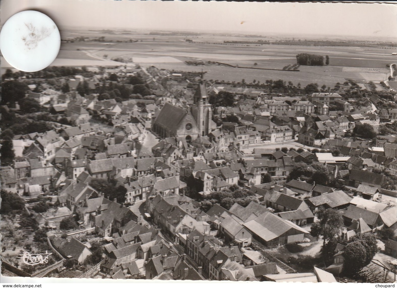 28 - Très Belle Carte Postale Semi Moderne Dentelée De  ILLIERS   Vue Aérienne - Illiers-Combray