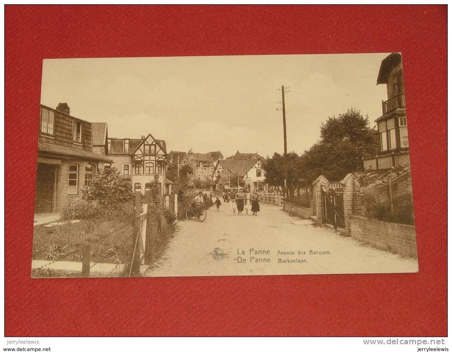 DE PANNE  - LA PANNE -  Barquenlaan  -  Avenue Des Barques  - - De Panne