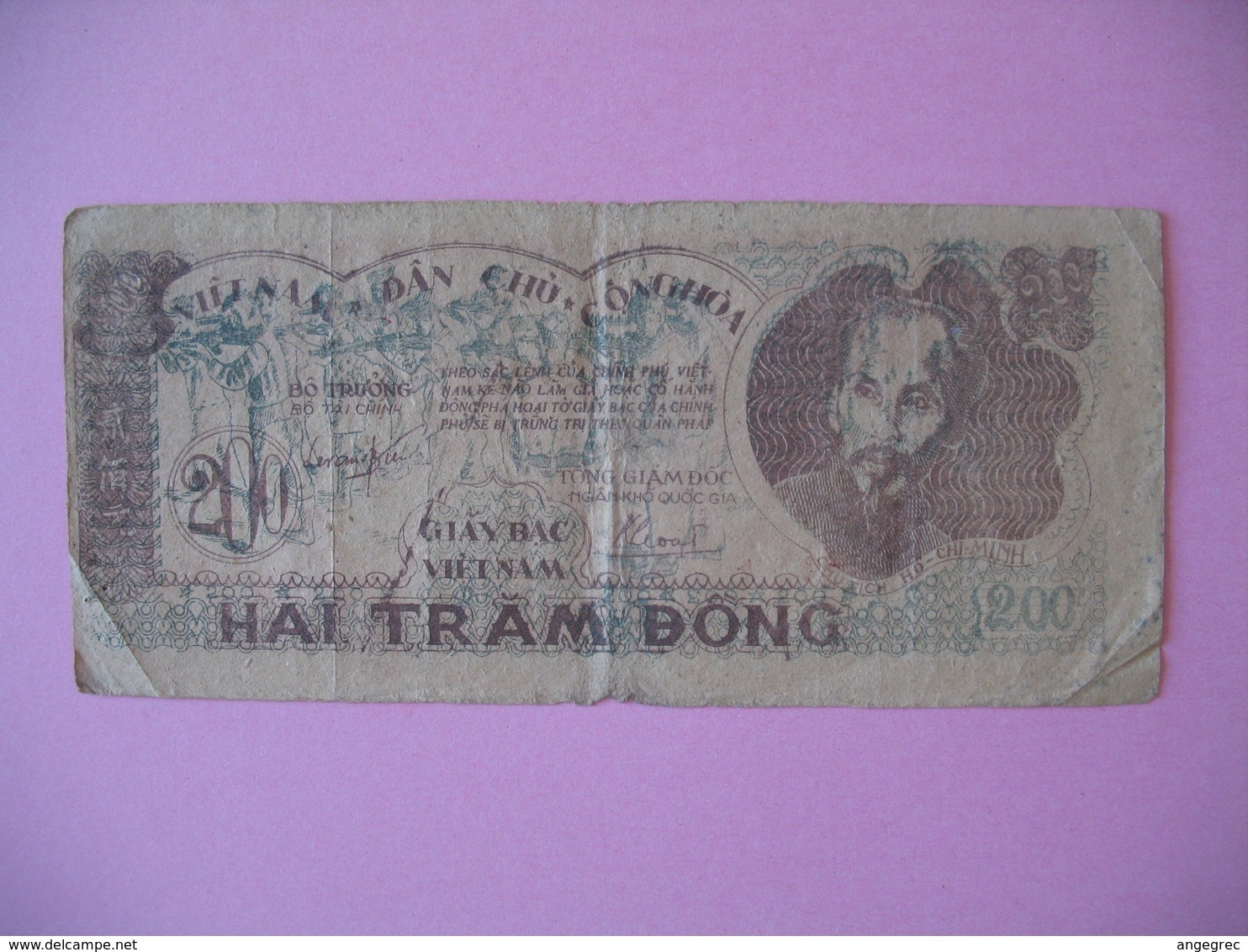 1950   Billet   Viêt-Nam     Giay Bac  De 200 Dong  N°  AW 150 - Vietnam