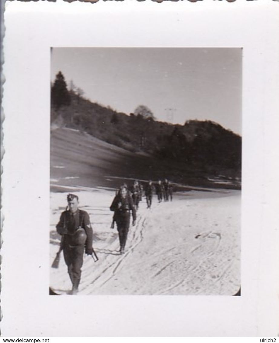 Foto Deutsche Soldaten - Partisanenjagd In Den Bergen - Jugoslawien (?) - 1944 -  5,5*4cm (43896) - Krieg, Militär