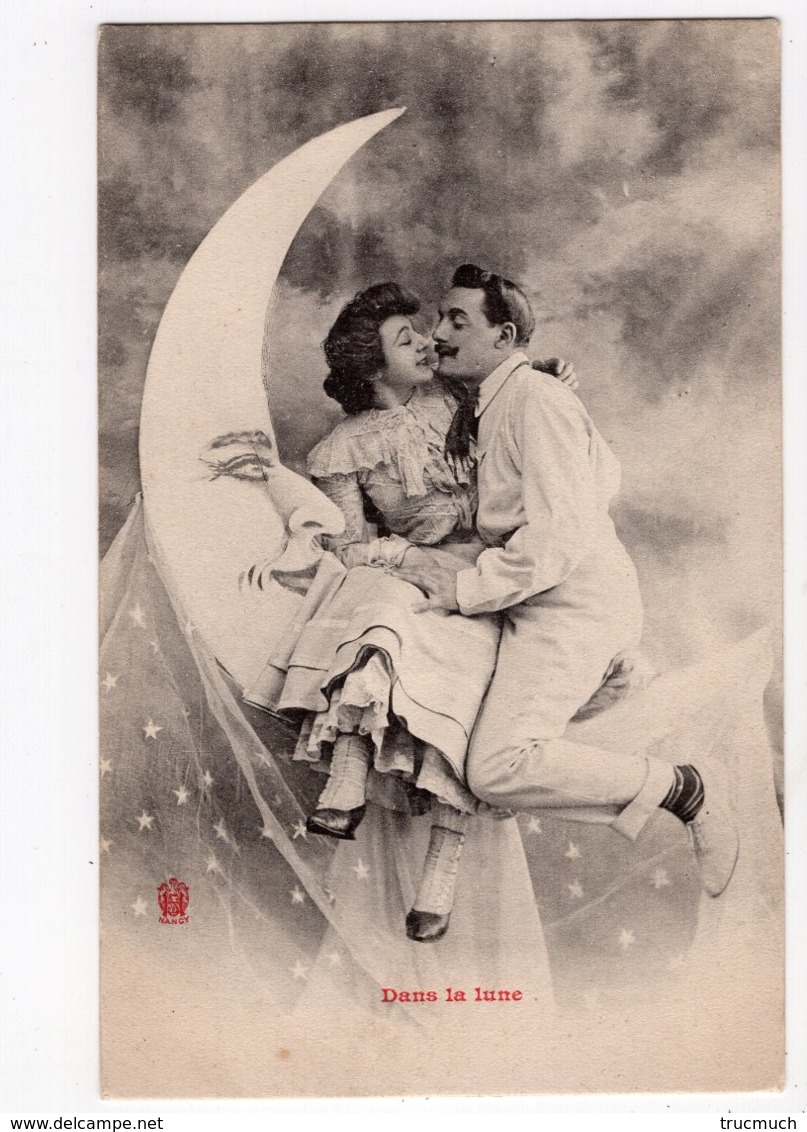 62 - Ph5 - COUPLE - Couple Amoureux Sur Un Quartier De Lune Souriante  *2 Cartes* - Couples