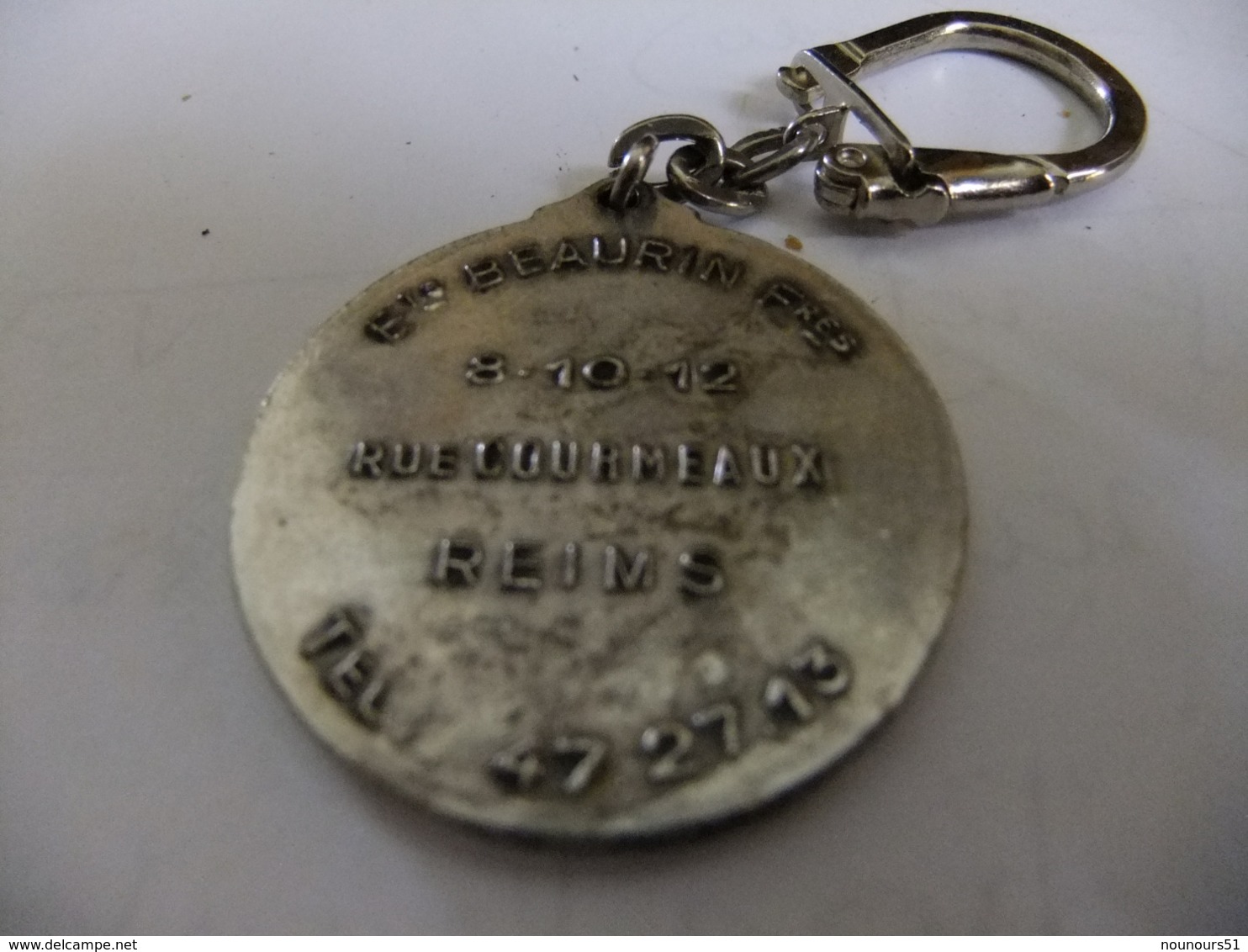 1  Porte Clé  Métal Argenté  Entreprise MIRES  Ste.BEAURIN  Frères   -    REIMS  CATHEDRALE - Porte-clefs