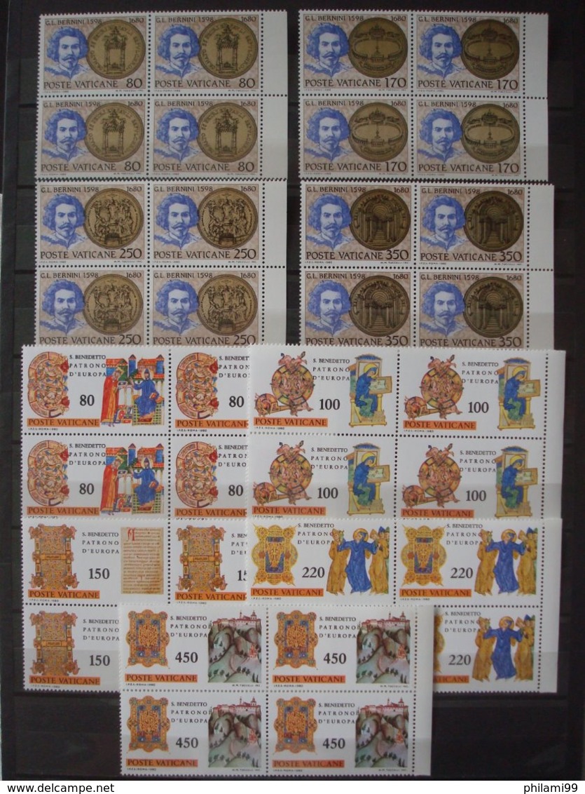 VATICAN 3 SCANS MNH** IN BLOCS OF 4 - Verzamelingen