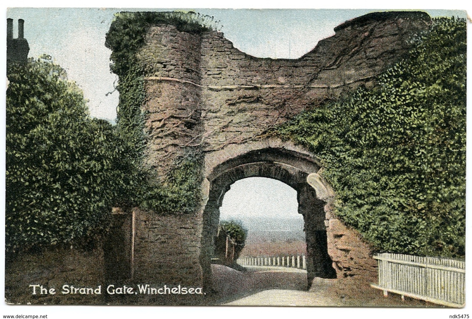 WINCHELSEA : THE STRAND GATE / ADDRESS - FARNBOROUGH, THE BASSETS (BUSHELL) - Rye