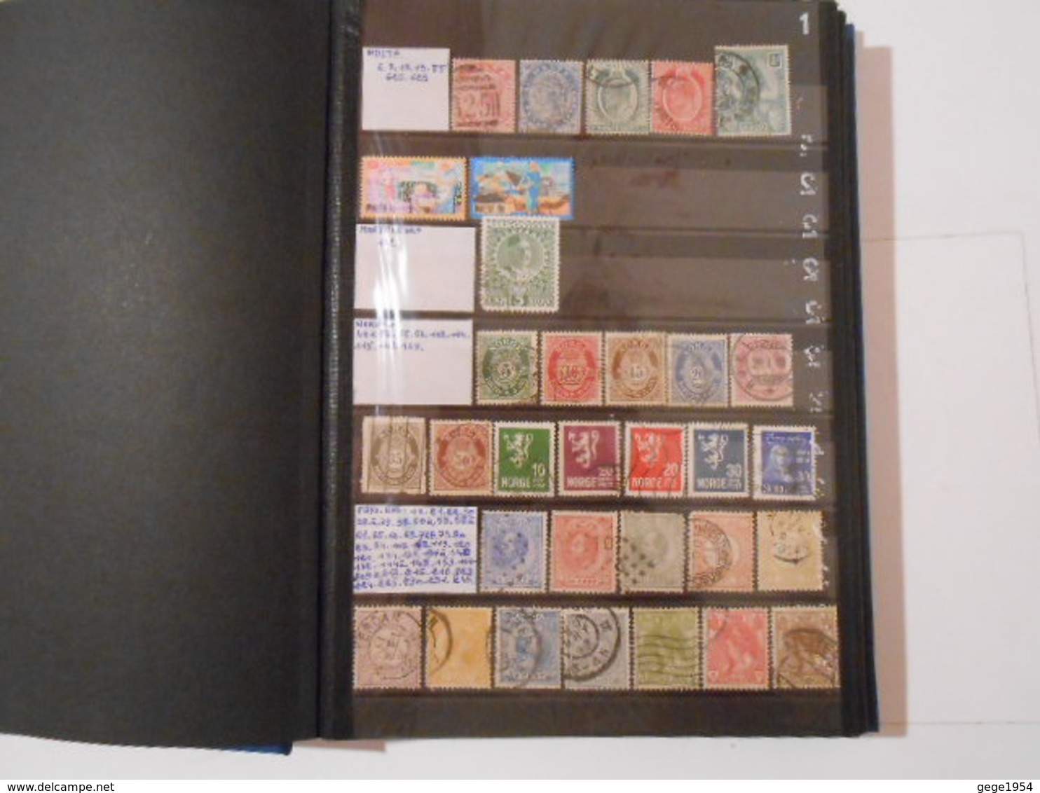 ALBUM DE TIMBRES DU MONDE N°4 - Collections (en Albums)