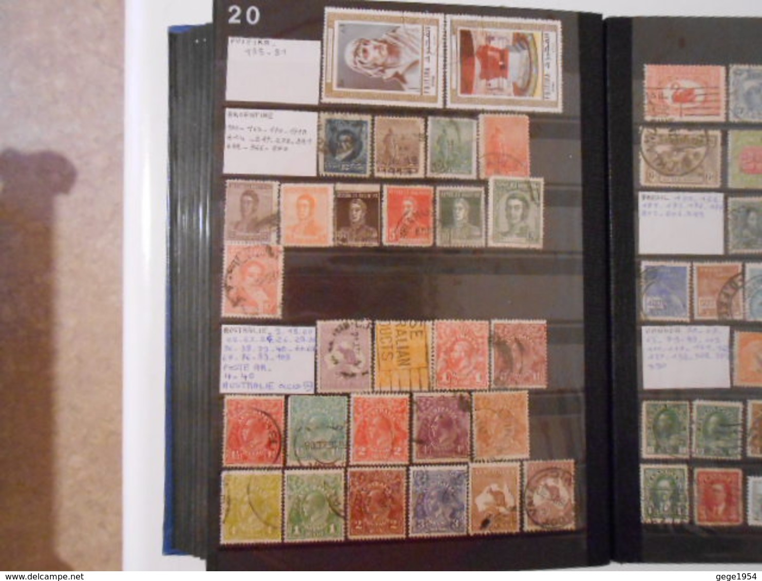 ALBUM DE TIMBRES DU MONDE N°4