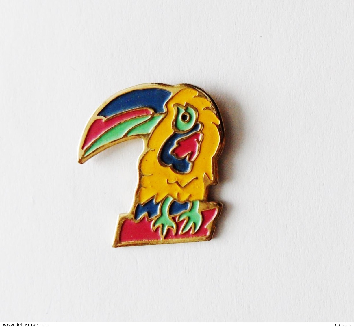 Pin's Oiseau Toucan - ANIMAUX - Dieren