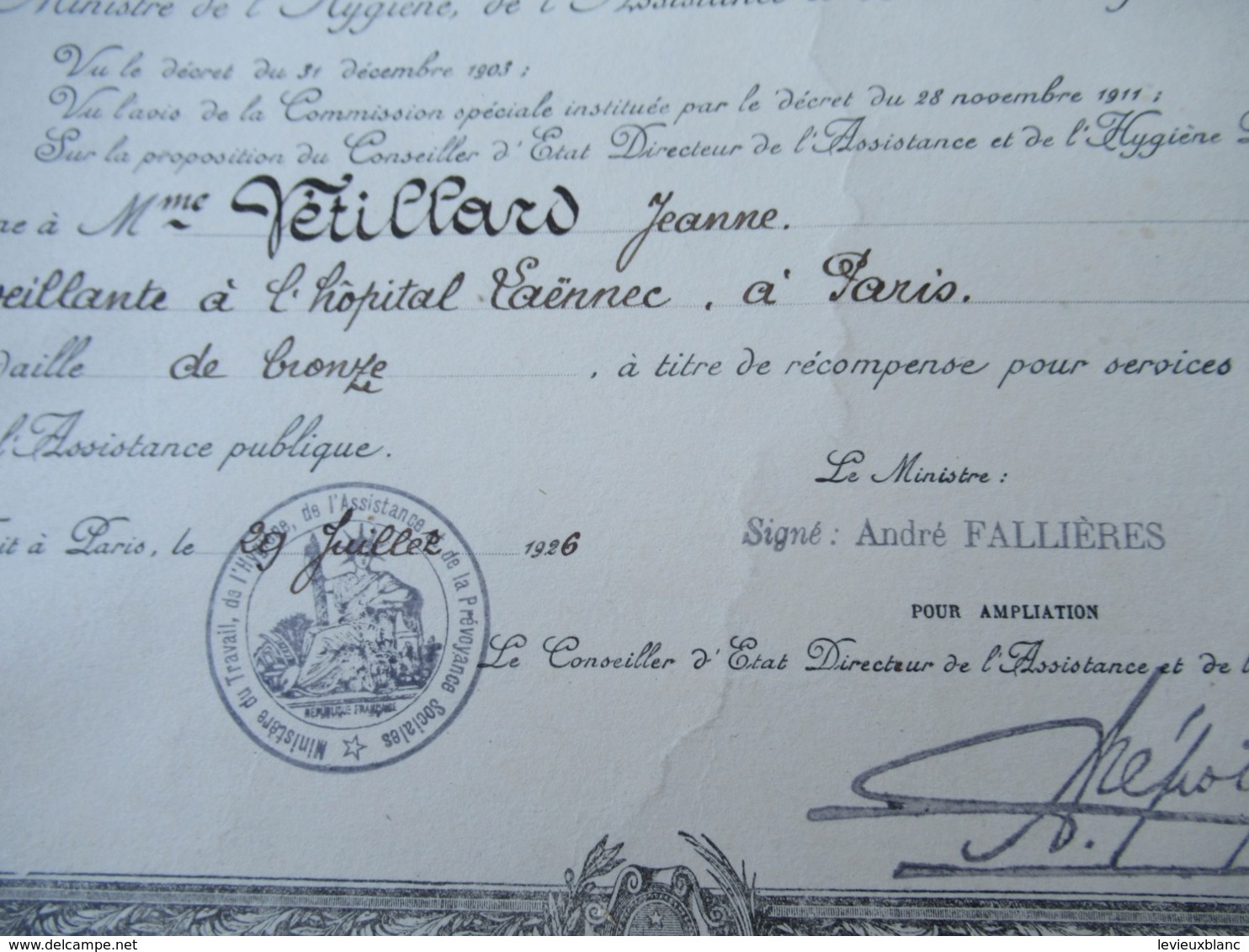 Grd Diplôme/ Médaille D'Honneur De L'Assistance Publique/Vétillard/Surveillante à L'Hopital Laennec/1926       DIP216 - Diplome Und Schulzeugnisse