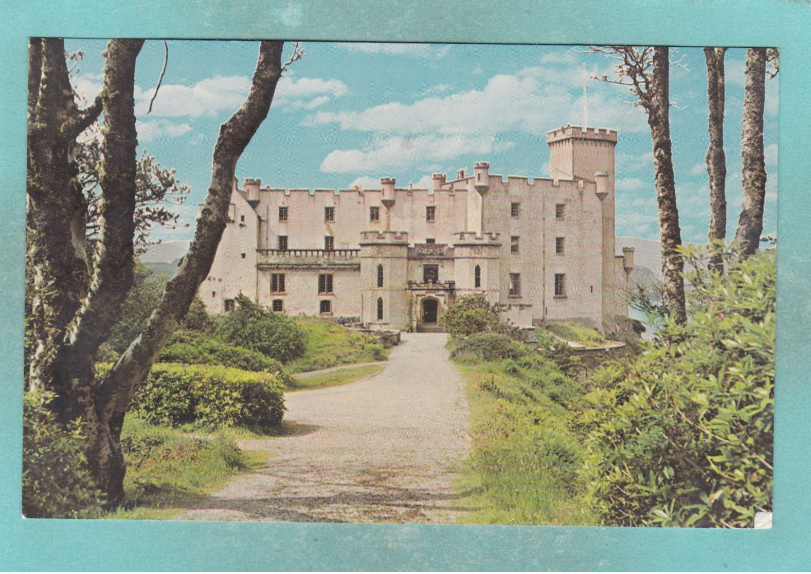 Small Post Card Of Dunvegan Castle, Isle Of Skye,Scotland,S83. - Other & Unclassified