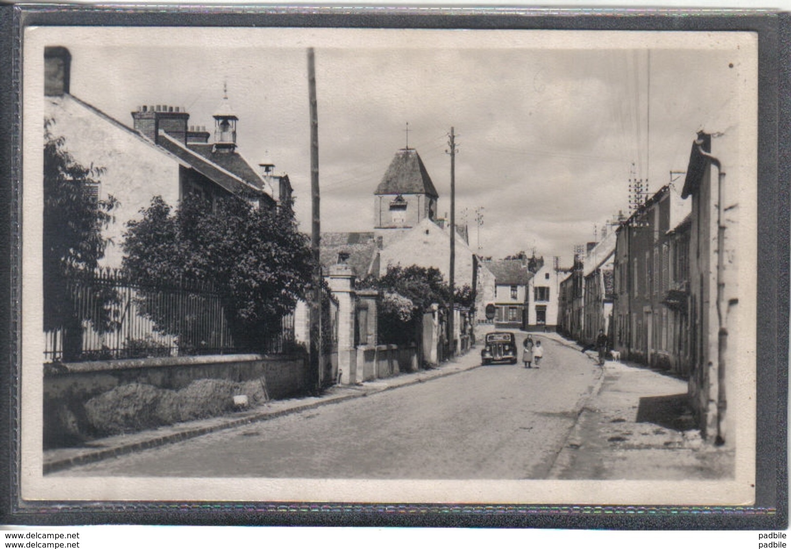 Carte Postale 78. Beynes La Grande Rue  Très Beau Plan - Beynes