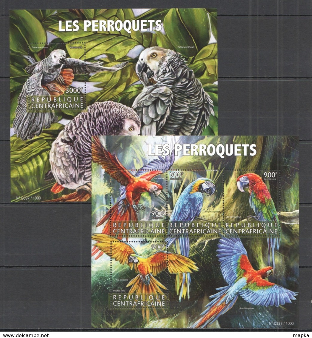 CA206 2015 CENTRAL AFRICA CENTRAFRICAINE FAUNA BIRDS PARROTS LES PERROQUETS KB+BL MNH - Perroquets & Tropicaux