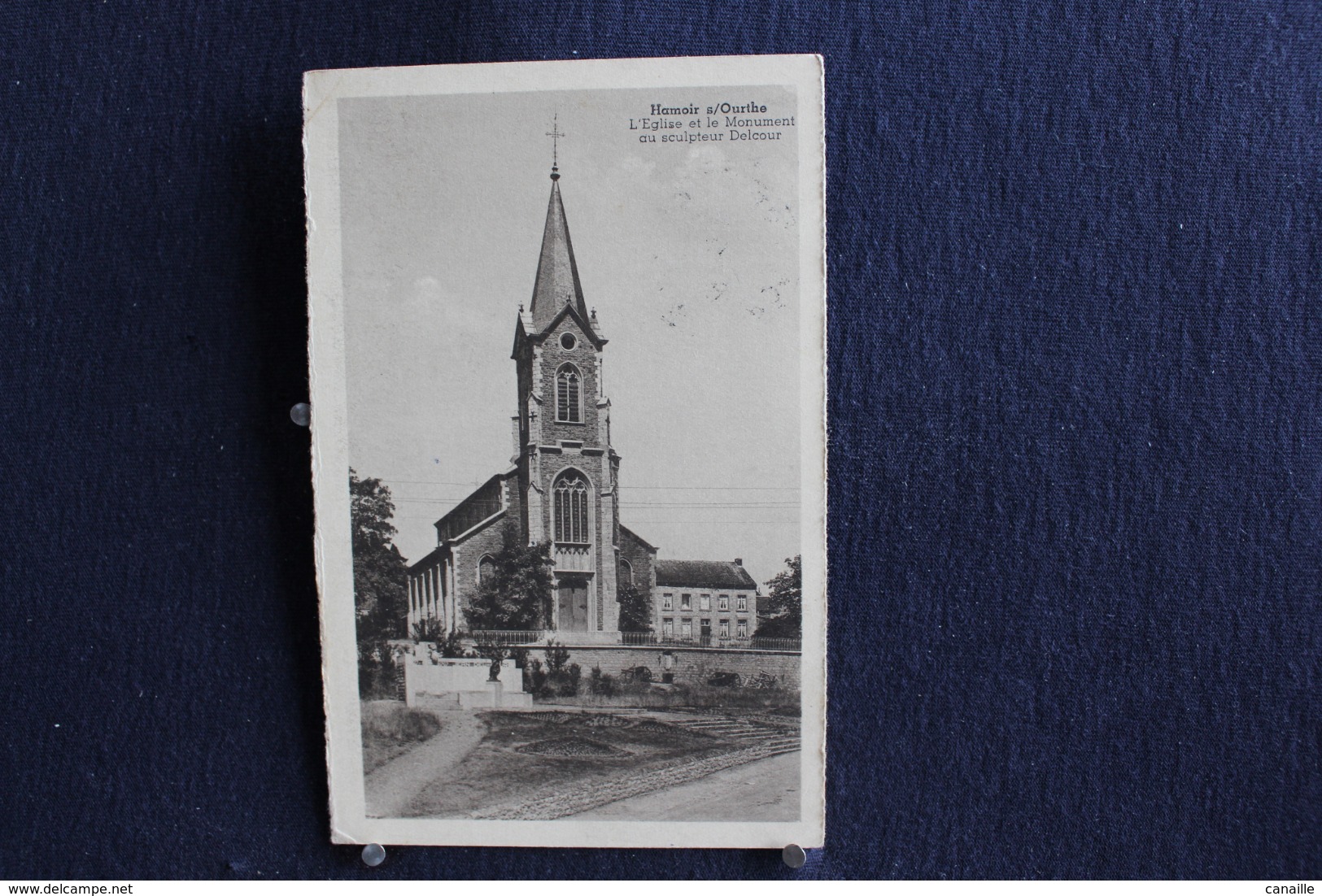 G-106 / Liège -  Hamoir S/Ourthe - L'Eglise Et Le Monument Au Sculpteur Delcour  / Circulé 1952 - Hamoir