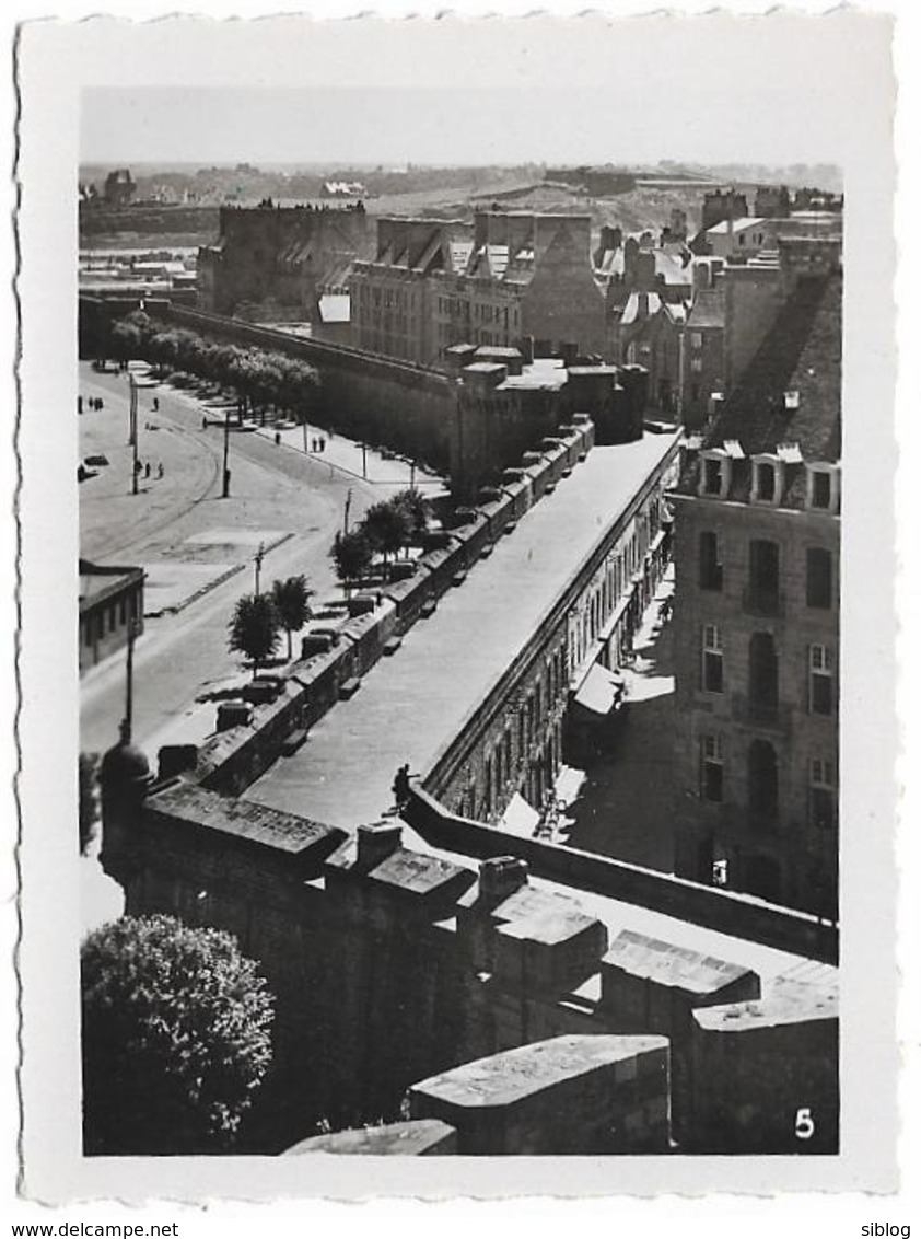 PHOTO De Pochette - SAINT MALO - Les Remparts Face Est, Dits La Grande Batterie - FT 9 X 6,5 Cm - Lugares