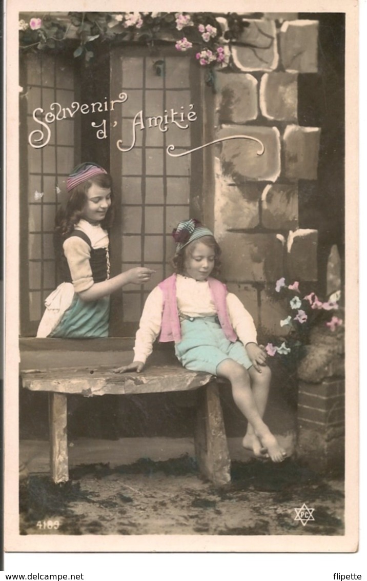 L80b261 - Souvenir D'Amitié - Fillettes Sur Le Pas De La Porte  - PC étoile N°4189 - Scènes & Paysages