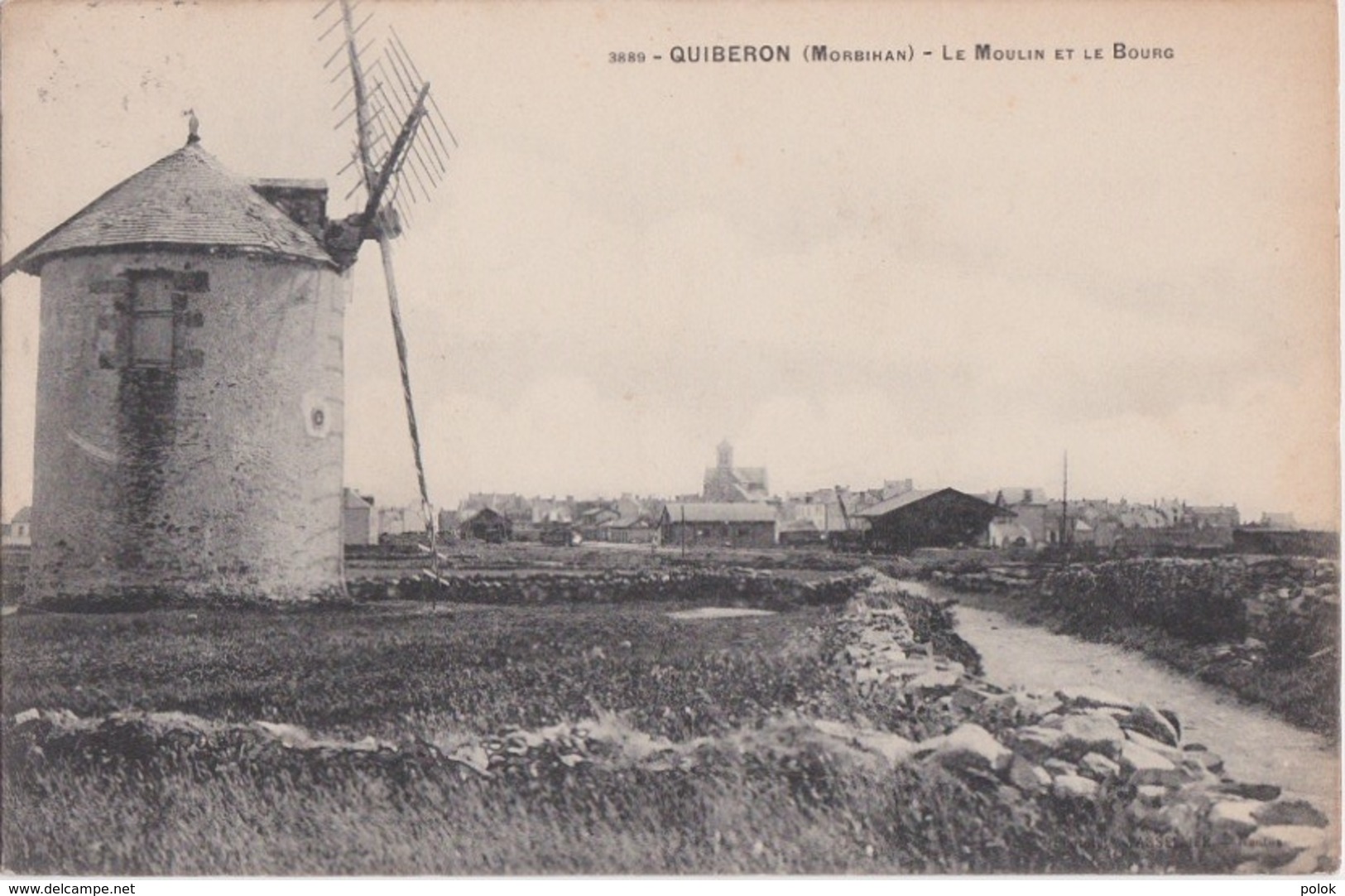 Rare Cpa QUIBERON - Le Moulin Et Le Bourg - Quiberon