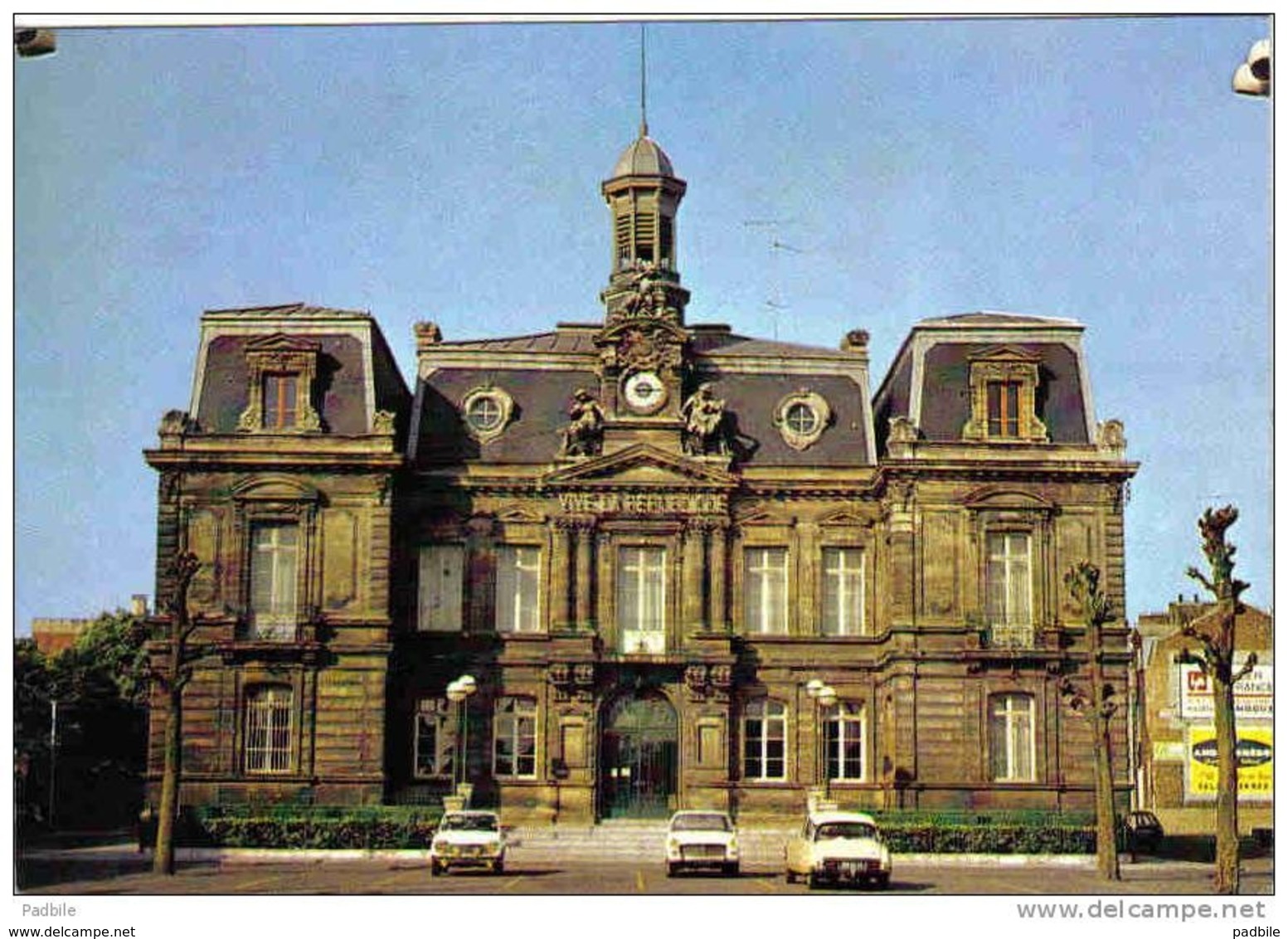 Carte Postale  59.  Anzin  La Mairie DS Citroën  404 Peugeot  204 Trés Beau Plan - Anzin