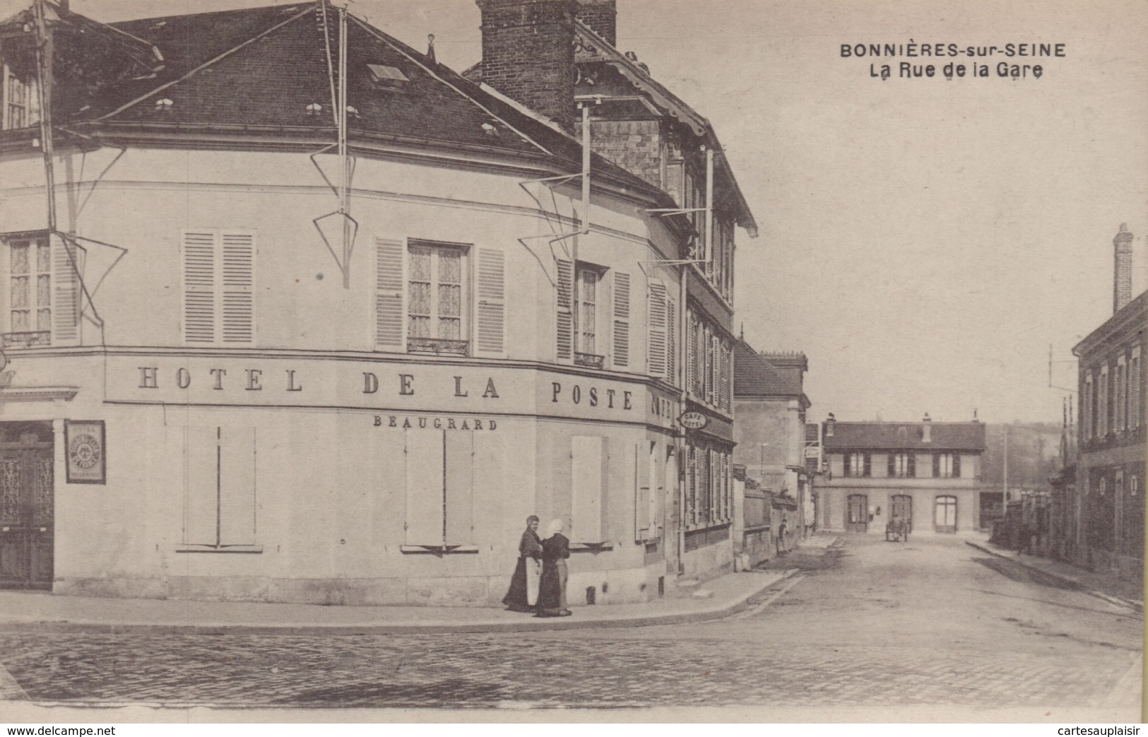 Bonnieres Sur Seine : La Rue De La Gare - Bonnieres Sur Seine