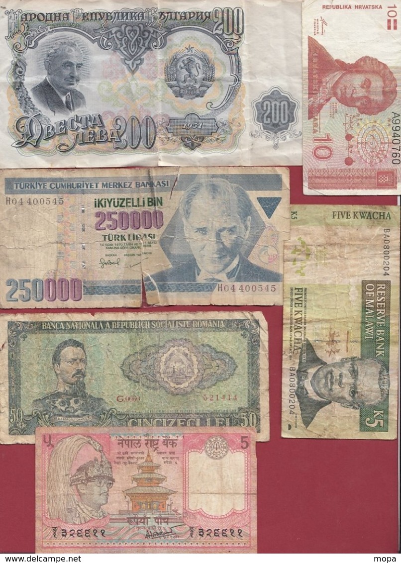 Pays dU Monde 190 billets (33 SCANS) dans l 'état