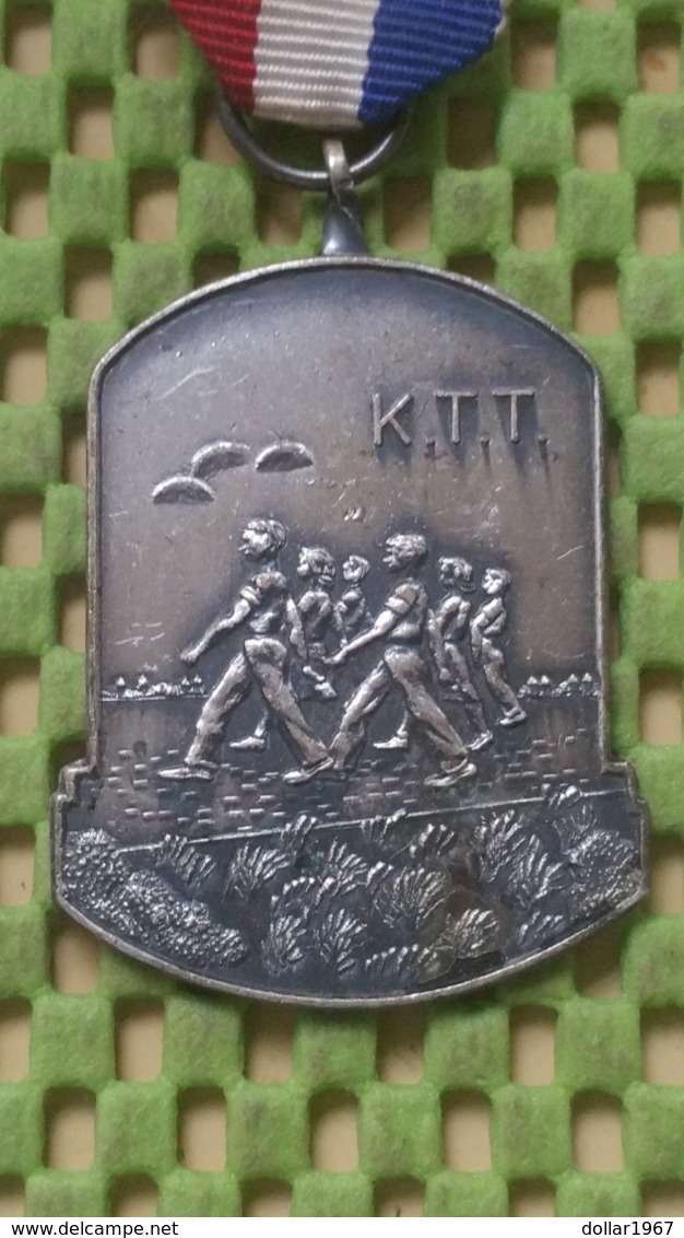Medaille :Netherlands  -  Medaille - Wandelvereniging K.T.T , Twente - Medal - Walking Association - Andere & Zonder Classificatie