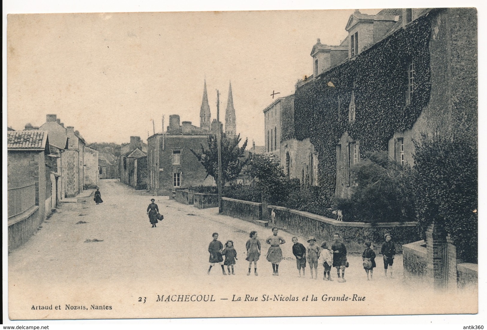 CPA 44 MACHECOUL La Rue Saint Nicolas Et La Grande Rue Editeur Artaud Nozais - Machecoul