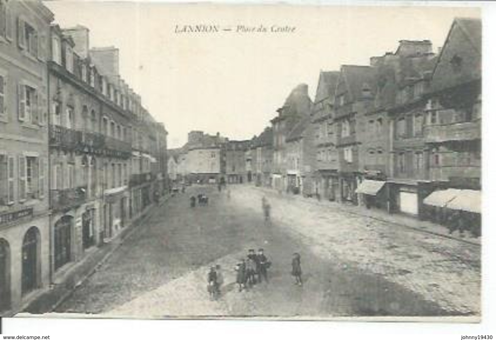 LANNION - PLACE DU CENTRE  ( Animées ) - Lannion