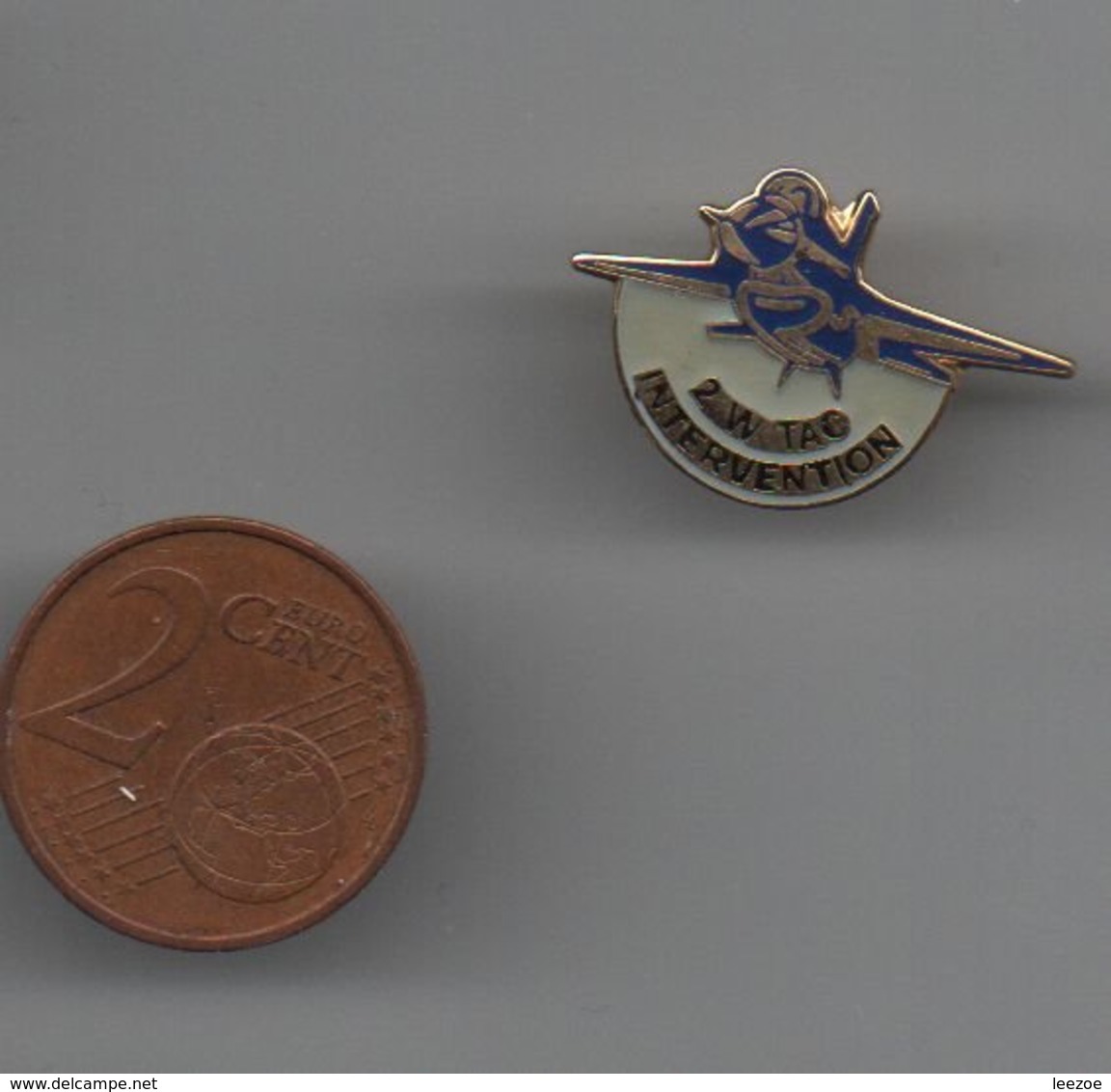 Pin's 2ème Wing Tac Intervention F16, Dos Doré Par Tonton Lulu, Armée Belge,rare......BT14 - Militaria