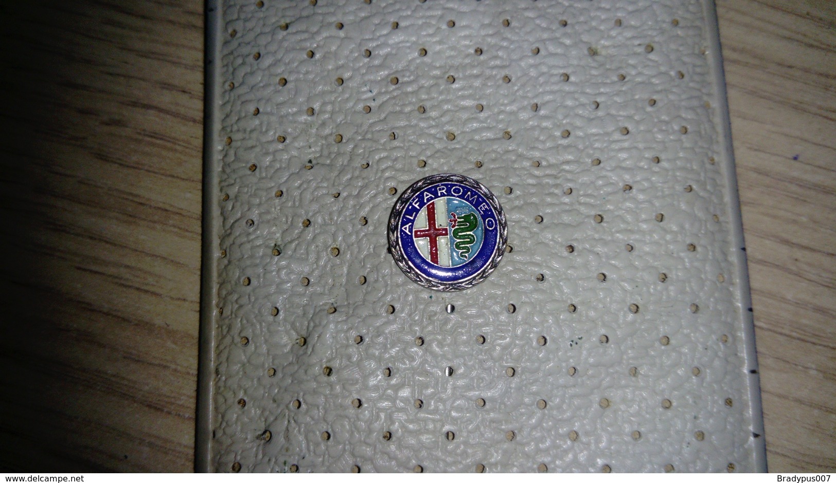 Alfa Romeo Pin Badge - Alfa Romeo