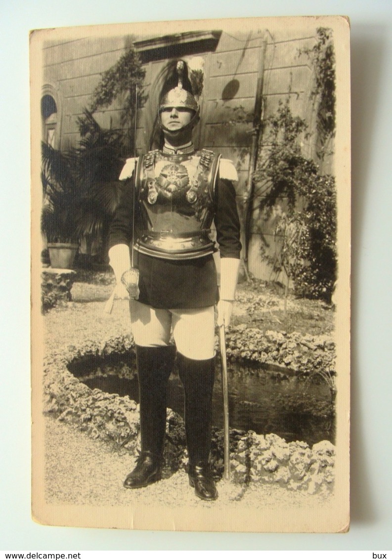 1941 ROMA  REALE  CARABINIERI  - CARABINIERE   CORAZZIERE IN UNIFORME FOTOCARTOLINA   MILITARE   FORMATO  PICCOLO - Uniformi