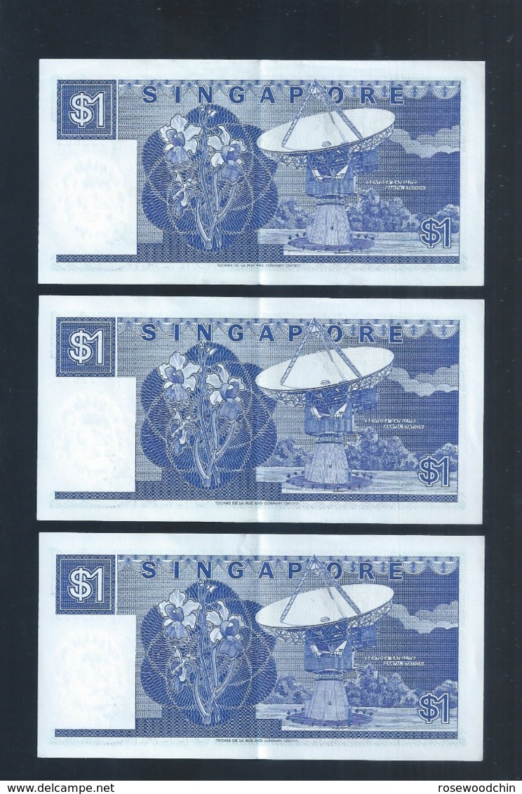 Banknote - Singapore $1 Ship Series 3 Runs Number B/16-333603-605 (#135) XF - Singapur