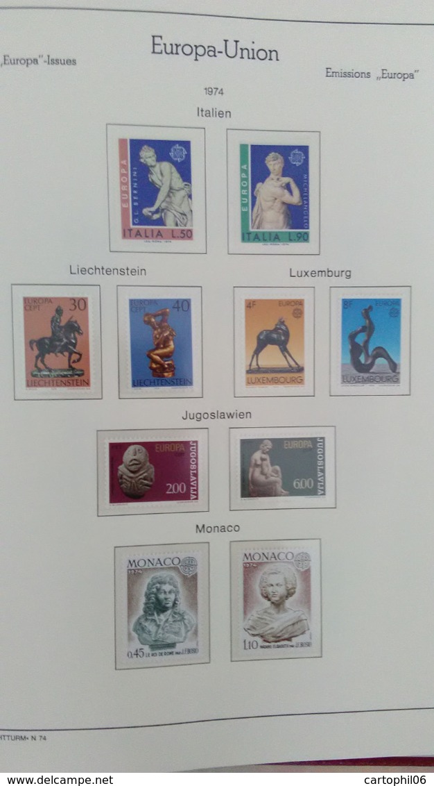 - COLLECTION TIMBRES EUROPA 1956 / 1975 EN ALBUM LEUCHTTURM - Cote 1300 EUR - - Collections