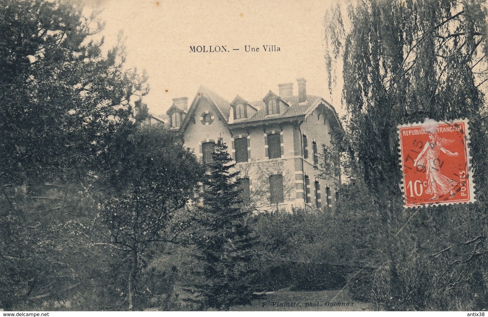 I121 - 01 - MOLLON - Ain - Une Villa - Unclassified