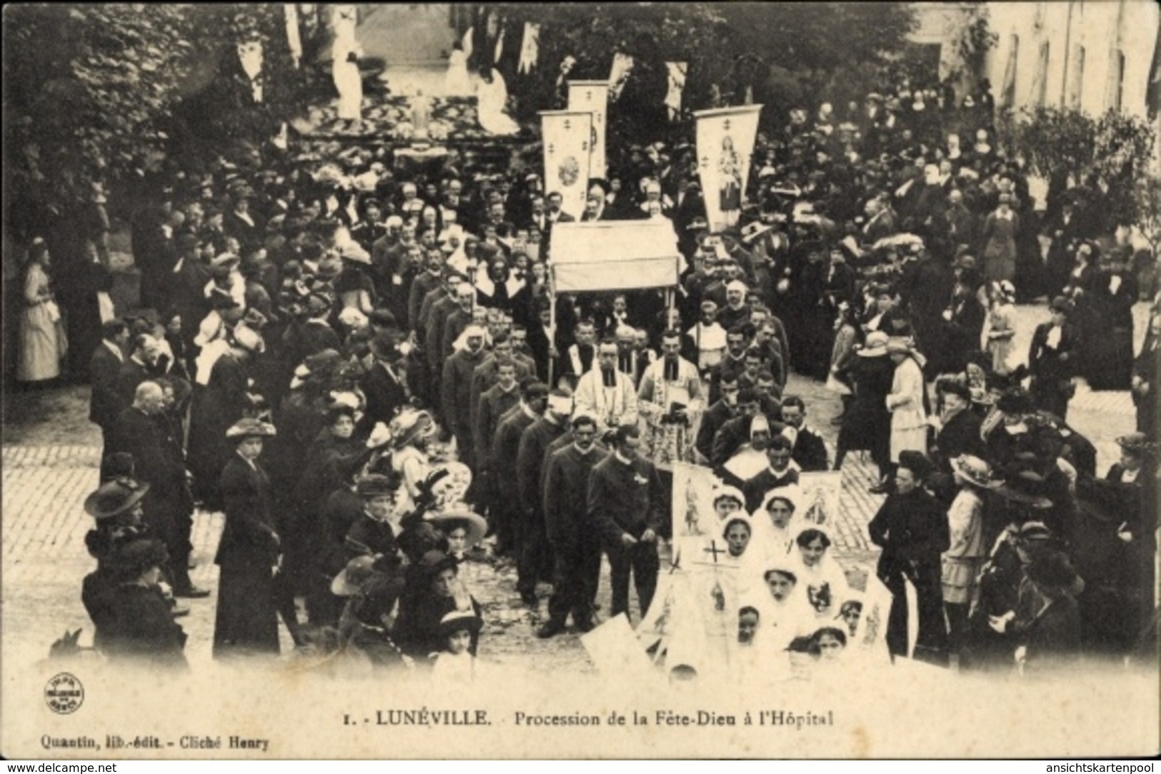 Cp Luneville Meurthe Et Moselle, Procession De La Fête Dieu à L'Hôpital - Autres & Non Classés